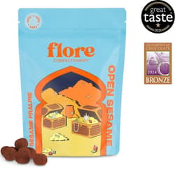 Flore Confectionery Sesame reveal! dragée: Sesame seed praline, milk chocolate dragée