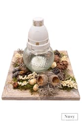 Nusy Flower Emlékezés fénye - kegyeleti dísz üvegmécsessel