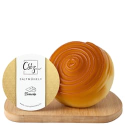 Csíz Smoked Parenyica Style Cheese