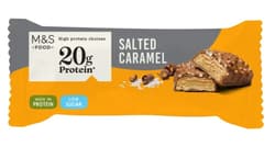 Marks & Spencer Sós karamell ízesítésű fehérjeszelet tejcsokoládéban