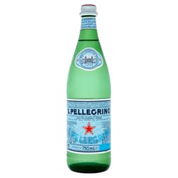 San Pellegrino szén-dioxiddal dúsított természetes üveges ásványvíz