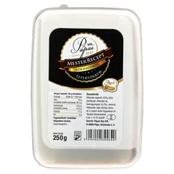 Mashing cream with garlic