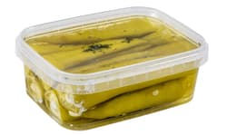 Ínyencmester Sajttal töltött sárga paprika fűszeres olajban