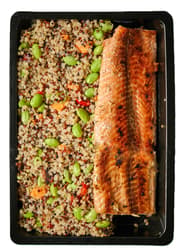 Freshpress Grillezett lazac, zöldséges quinoa
