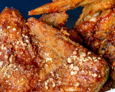 Walnut chicken wings egg- and gluten-free