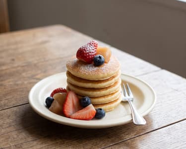 Mini baby pancakes with fruit