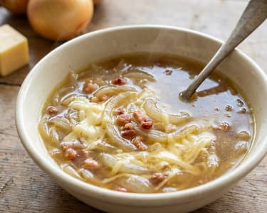 Onion soup with bacon and cheese