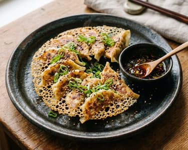 Ropogós japán csirkés gyoza | Szaftos street food batyu