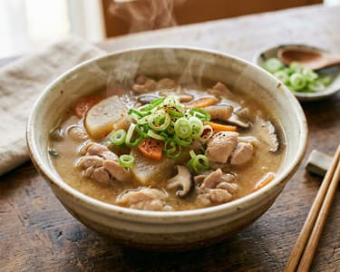 Japán Torijiru leves | Melengető csirkés miso leves