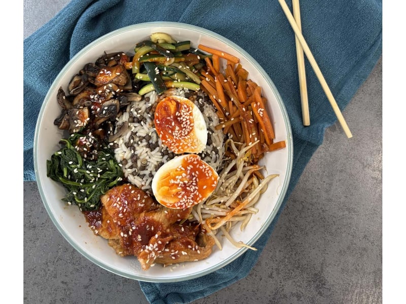 Bibimbap | Korean Meat and Vegetable Rice Bowl