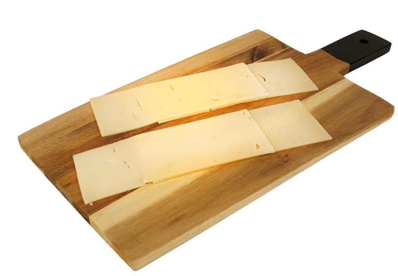 Kifli Delikátesz Emmental, fatty, hard sliced cheese
Fat content in dry matter at least 45% (m/m)