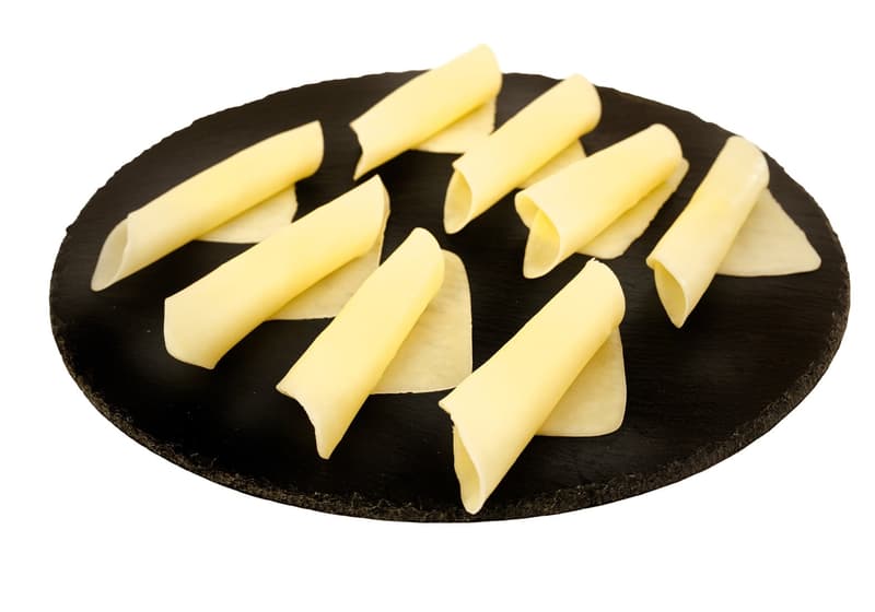 Kifli Delikátesz semi-fat, semi-hard long-ripened sliced Trappist cheese