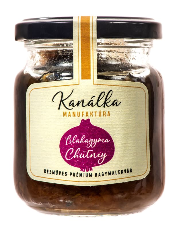 Kanálka Spoon of red onion chutney