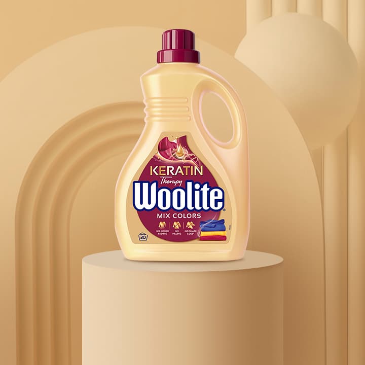 Woolite Keratin Therapy mosószer színes ruhákhoz 2. 7 liter