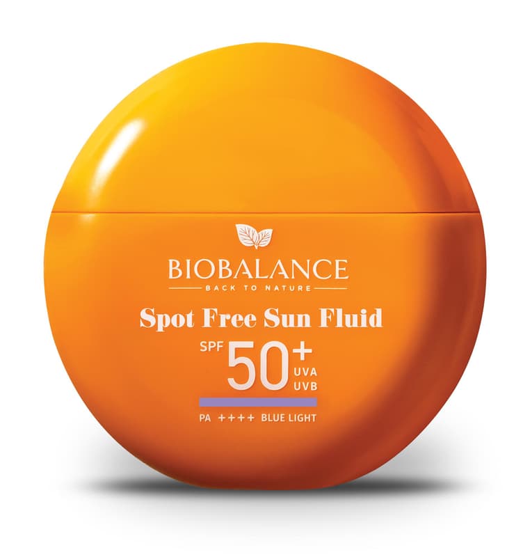Biobalance Spot Free sötét foltok elleni vízálló fényvédő fluid arcra SPF50+