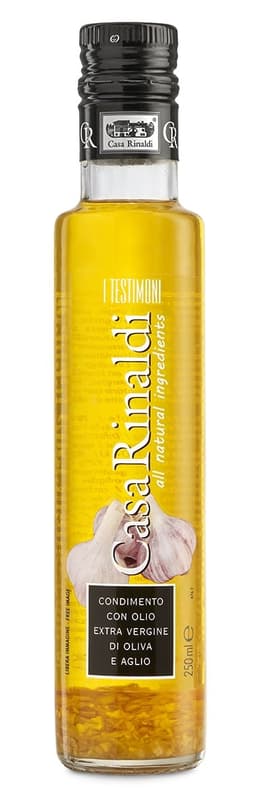 Flavoured extra virgin olive oil with garlic