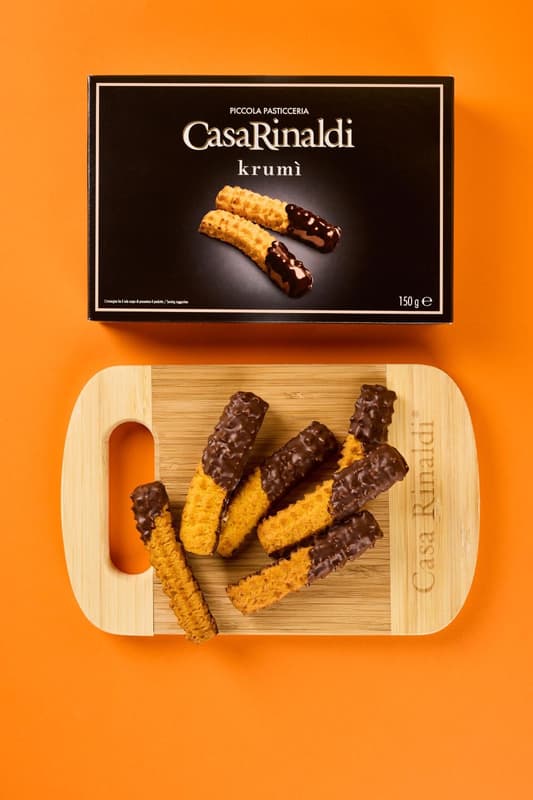 Casa Rinaldi  Krumí csokoládéba mártott keksz