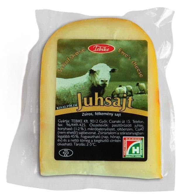Tebike Kisalfökdi sheep cheese, sliced