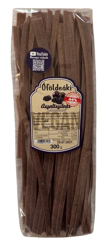 Dried plub & blueberry wide noodles