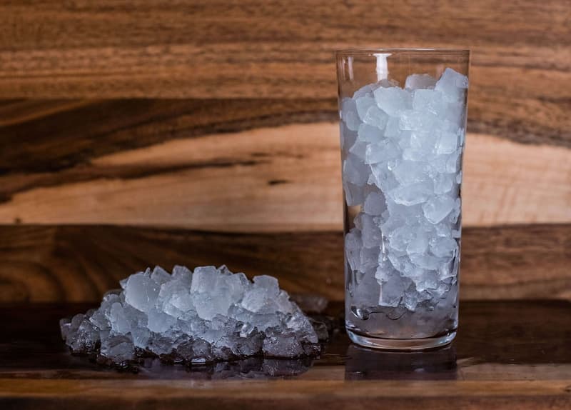 Hoshizaki crushed ice, nugget ice (small pieces of the same size)