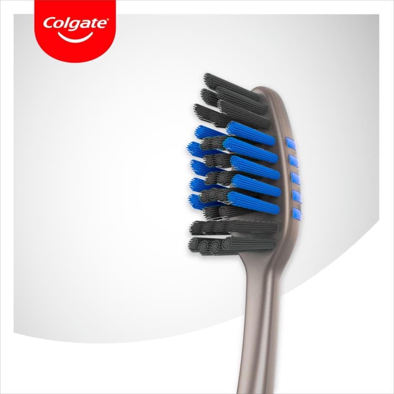 Colgate ZigZag Charcoal medium toothbrush