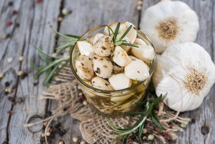 BIO garlic packaged