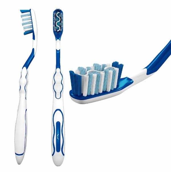Signal White Now medium hard toothbrush