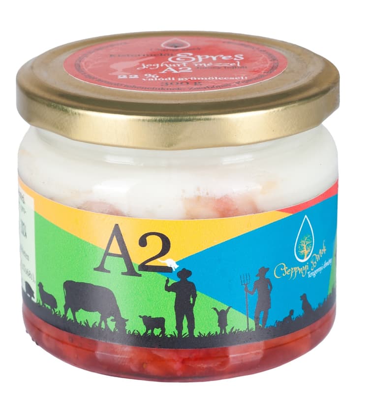 Cseppnyi Birtok Strawberry Yoghurt with Honey