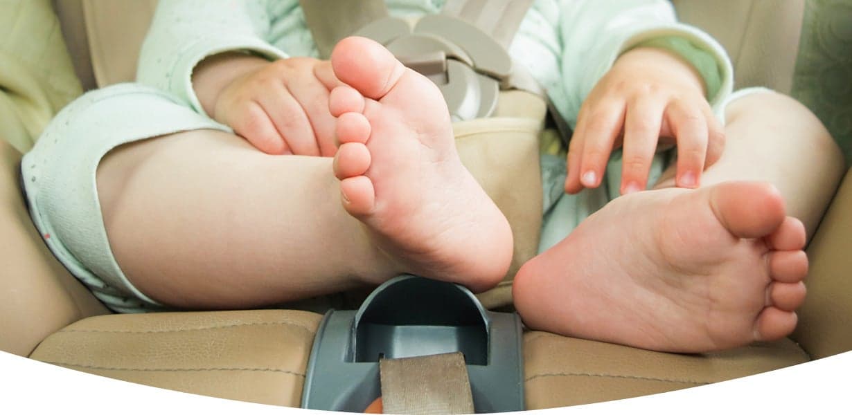 Útikalauz anyukáknak: mit egyen a baba utazás közben?