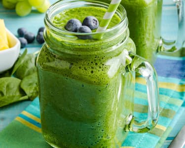 Trópusi áfonyás smoothie