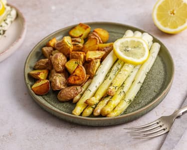 White asparagus en papillote | With Roasted Baby Potatoes