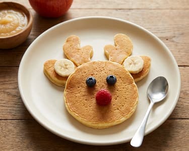 Reindeer-shaped baby pancake