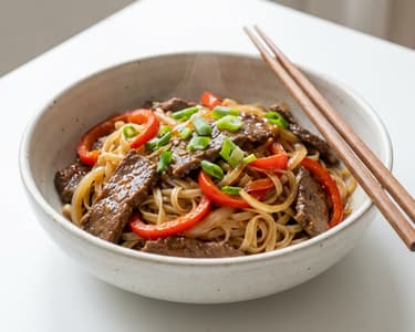 Beef Stir-fried Rice Noodles