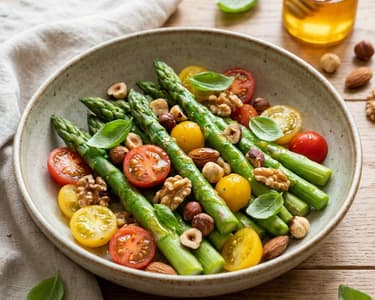 Asparagus salad with tomatoes and nuts
