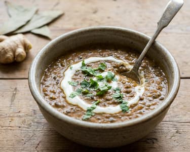 Krémes Dal Makhani (indiai lencsefőzelék)