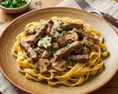Bélszín Stroganoff módra | Krémes gombás marharagu