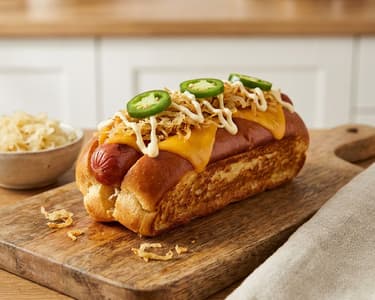 Cheddaros hotdog ropogós káposztával