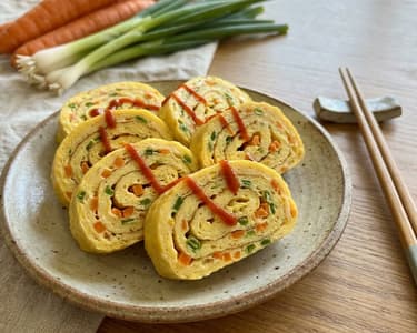 Korean Rolled Omelette (Gyeran-mari)