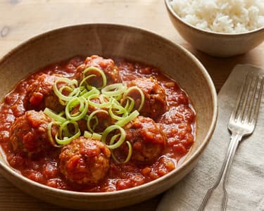 Füstölt tofu golyók paradicsommártásban | Egészséges ebéd