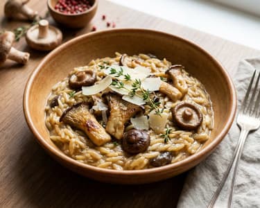 Orzo laskagombával és shiitake gombával