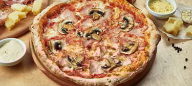 Sonkás-gombás pizza