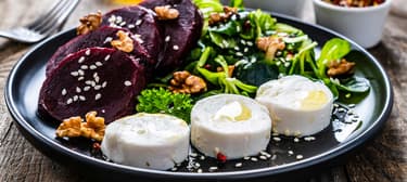 Céklasaláta kecskesajttal