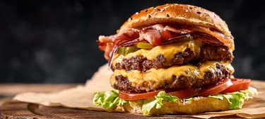 Marhahúsos sajtburger