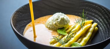 Jéghideg zöldbableves kapros joghurttal