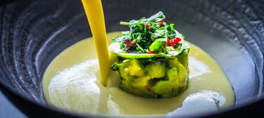 Kukorica-krémleves avokádósalsával