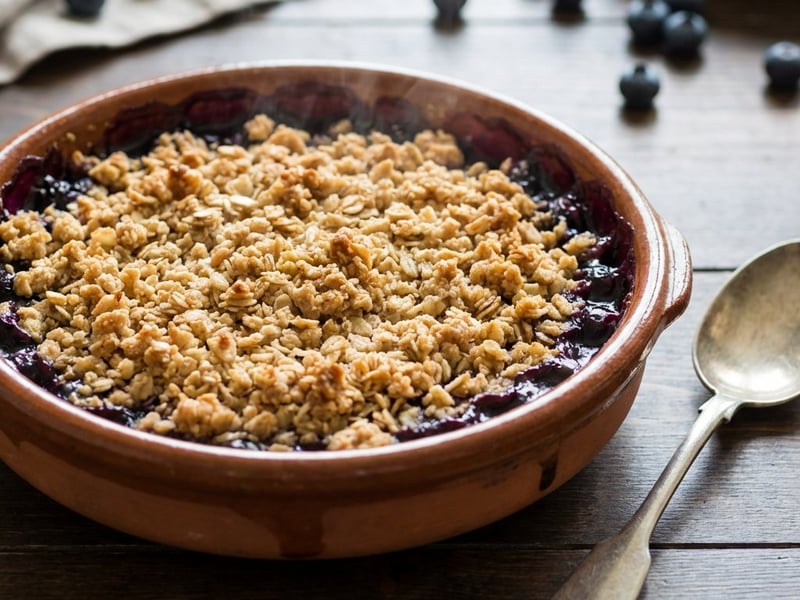 Blueberry Crumble | Healthy and Crispy Dessert