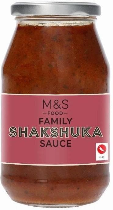 Marks & Spencer Shakshuka paradicsomszósz kaliforniai paprikával, hagymával és fűszerekkel