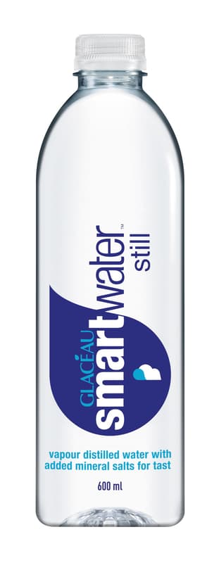 Glacéau Smartwater szénsavmentes víz alapú ital hozzáadott ásványi anyagokkal