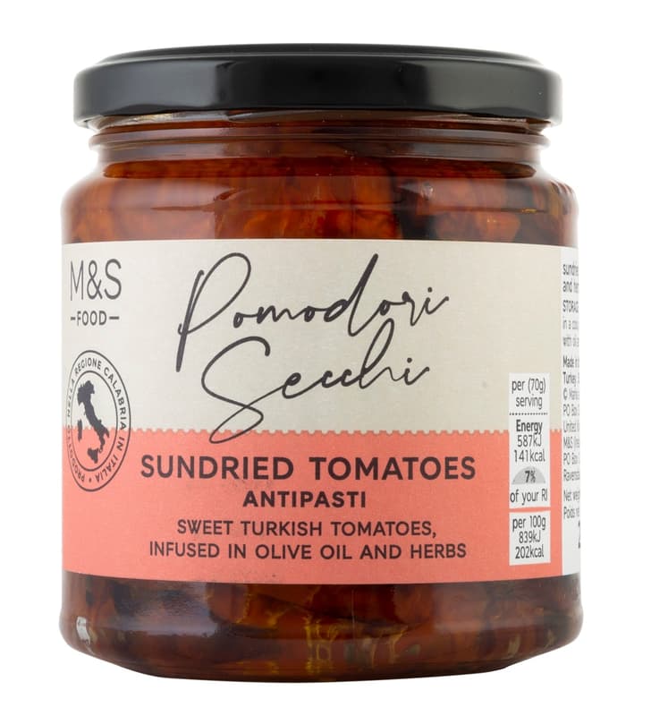 Marks & Spencer Szárított paradicsom olívaolajban (43%), fokhagymával és fűszerekkel (280 g)