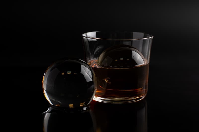 Artificer Handcrafted ice, spherical (6.5 cm in diameter, size in a standard whiskey glass) 6pcs pack 1 teabag
